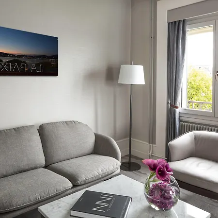 The Ritz-carlton De La Paix, 5*