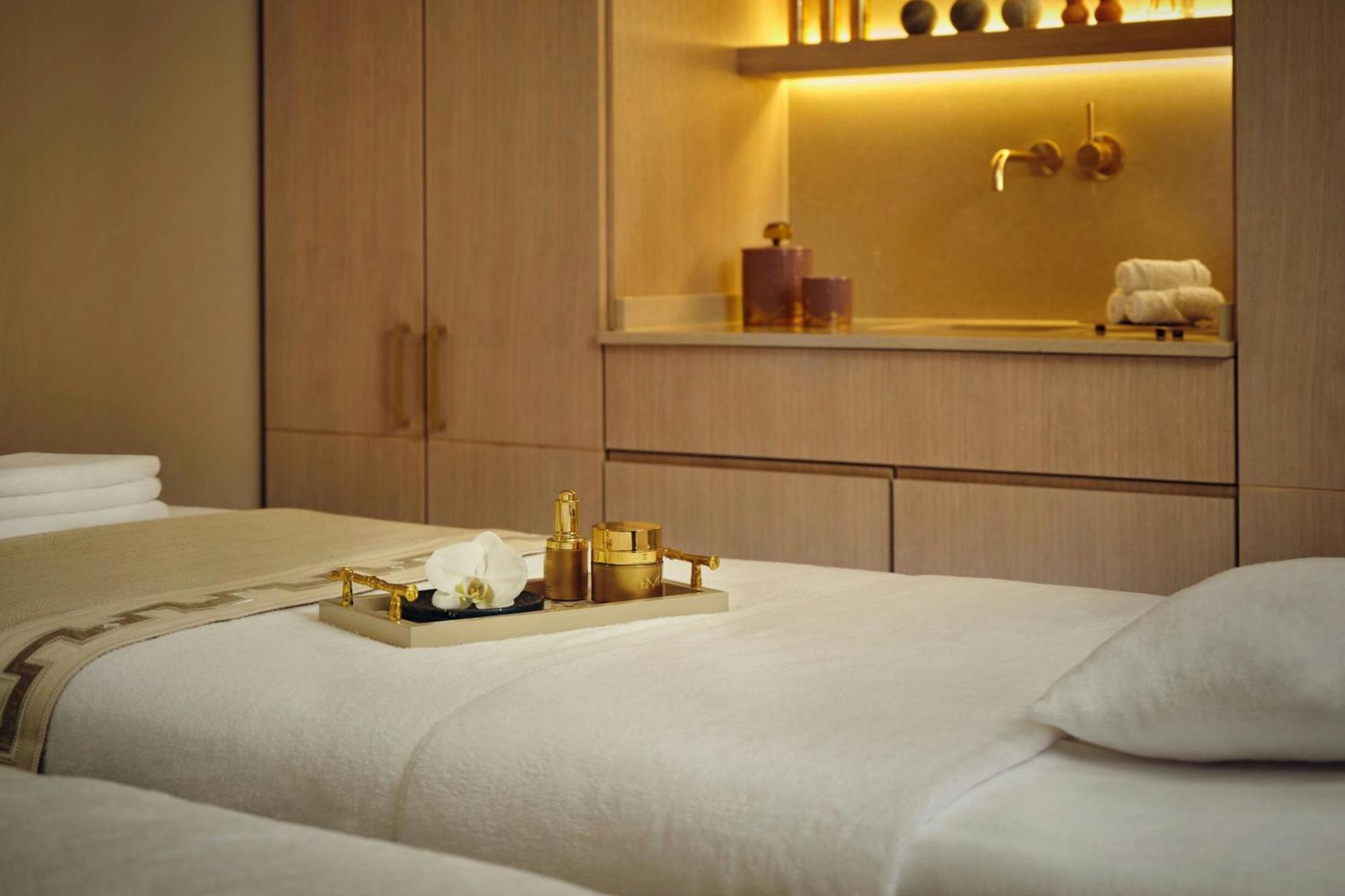 The Ritz-carlton De La Paix, Hotel Genebra